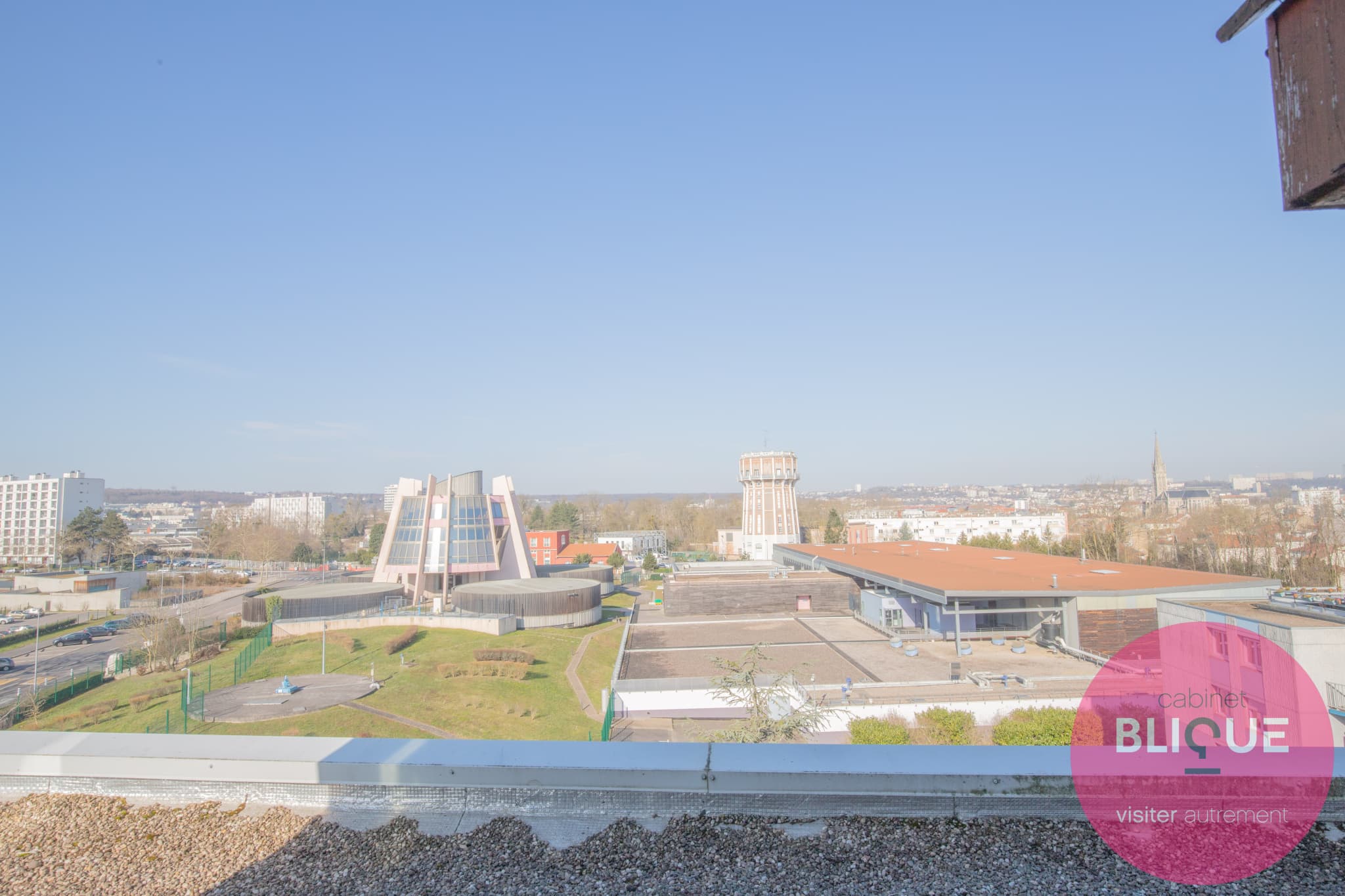 Photo 3 - VUE SUR LE PARC POUILLE
