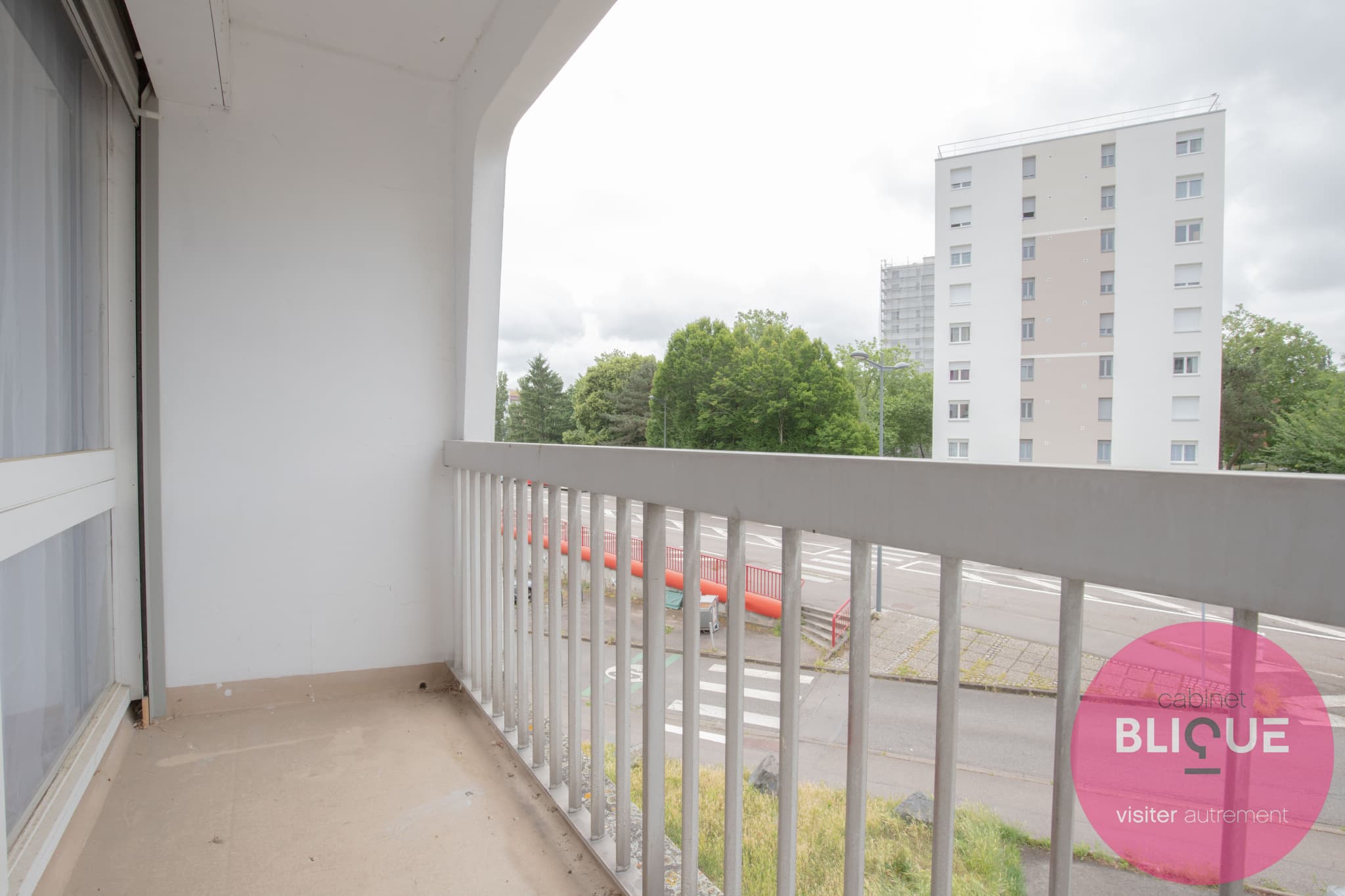 Photo 2 - UN PETIT BALCON SUR LA VILLE