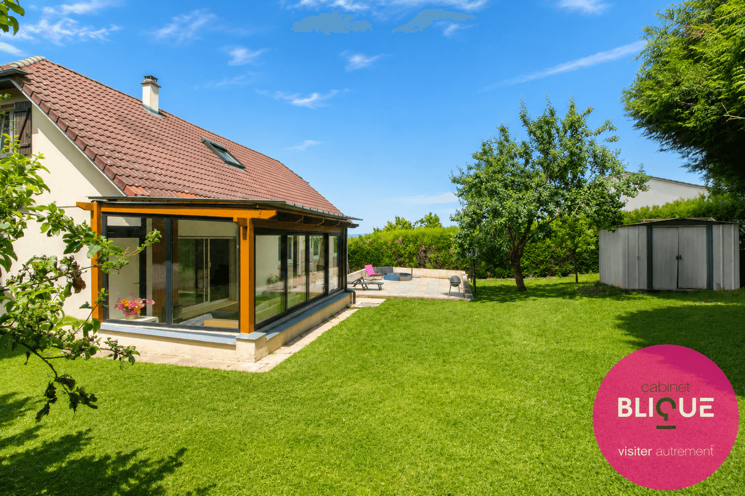 Photo 2 - QUAND LA VILLE RENCONTRE LA CAMPAGNE , CA DONNE CETTE MAISON.