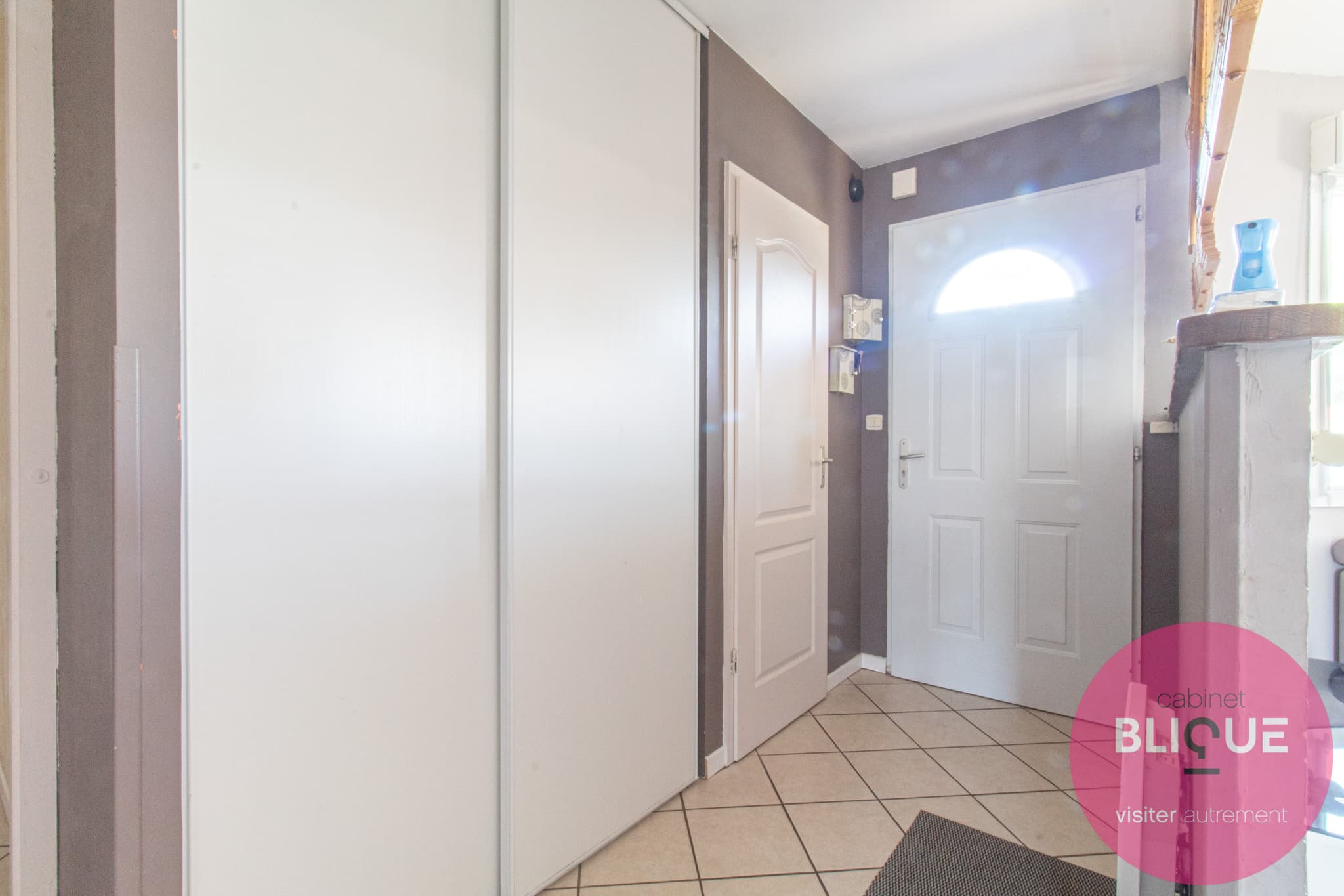 Photo 13 - PLAIN-PIED, GRAND JARDIN ET GARAGES XXL : ICI, L'ESPACE A PRIS SES AISES !