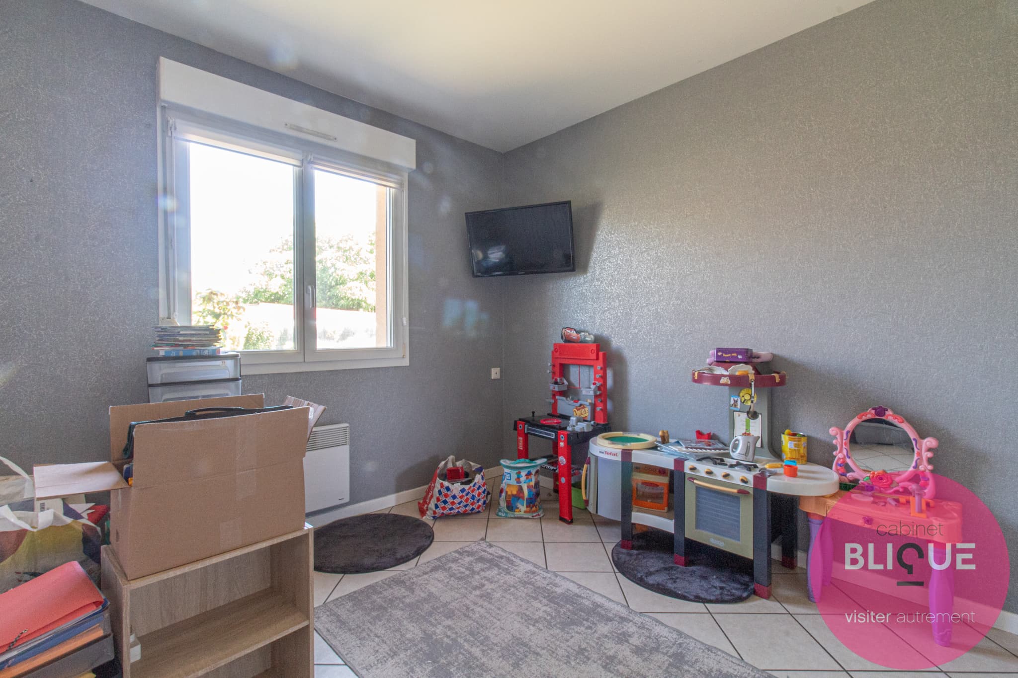 Photo 26 - PLAIN-PIED, GRAND JARDIN ET GARAGES XXL : ICI, L'ESPACE A PRIS SES AISES !