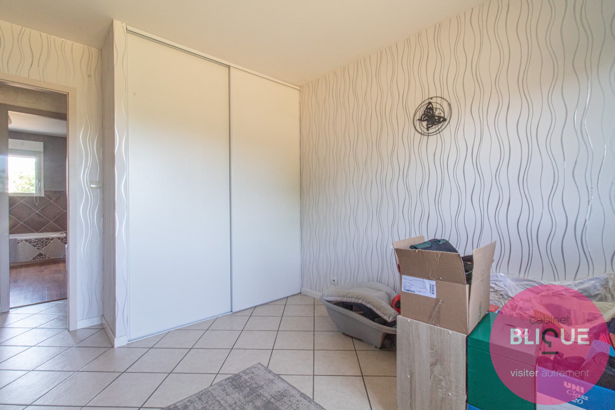 Photo 27 - PLAIN-PIED, GRAND JARDIN ET GARAGES XXL : ICI, L'ESPACE A PRIS SES AISES !