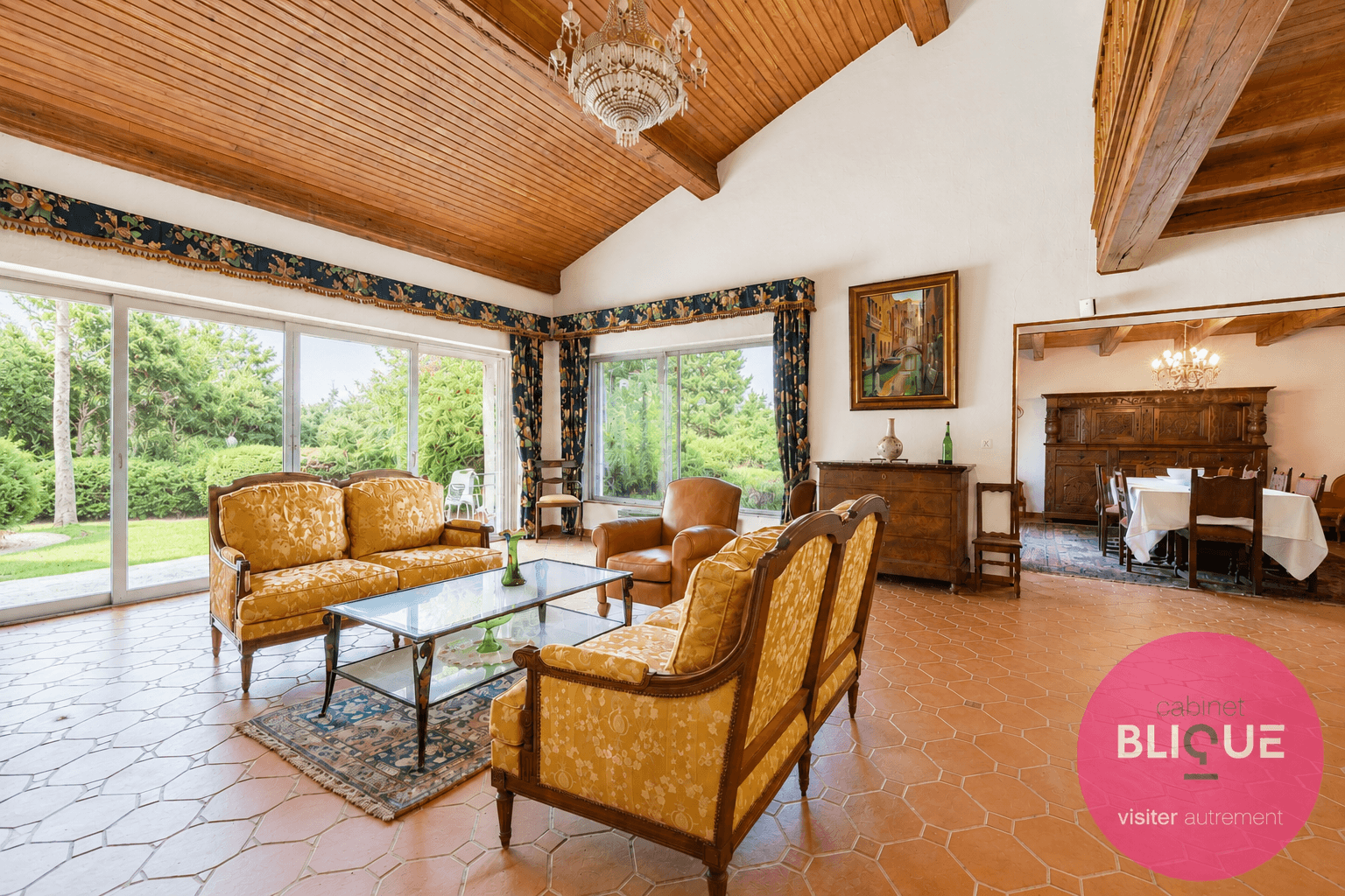 Photo 6 - KING SIZE !!!