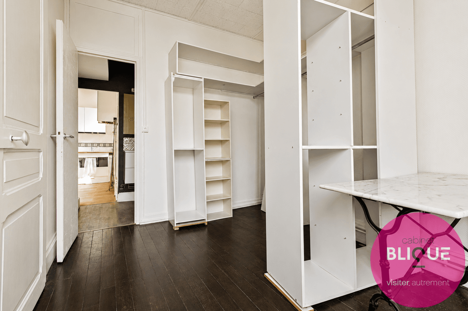 Photo 13 - IL A DES PLANS POUR VOUS !