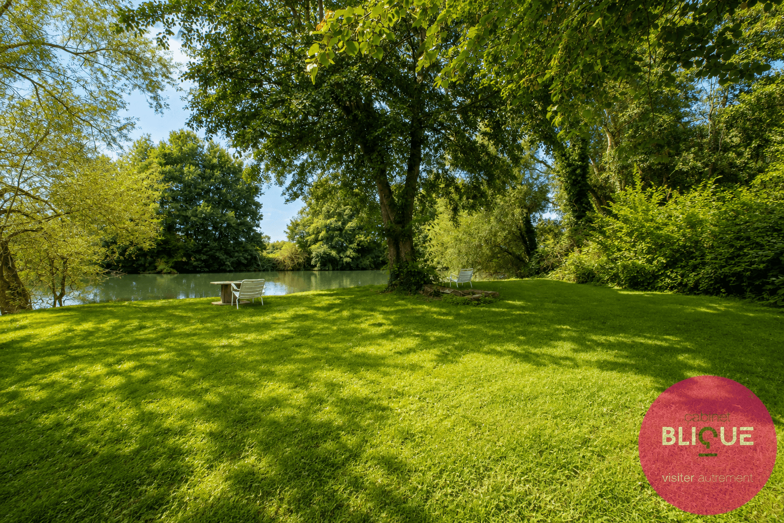 Photo 3 - LA VIE DE CHÂTEAU !!!