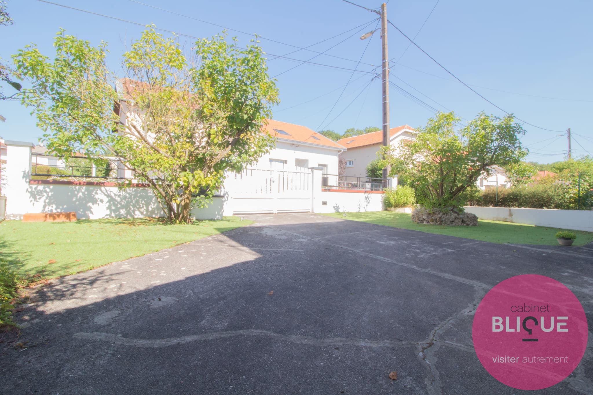 Photo 12 - UN LILAS, UNE IMPASSE, ET LE RESTE SUIT…