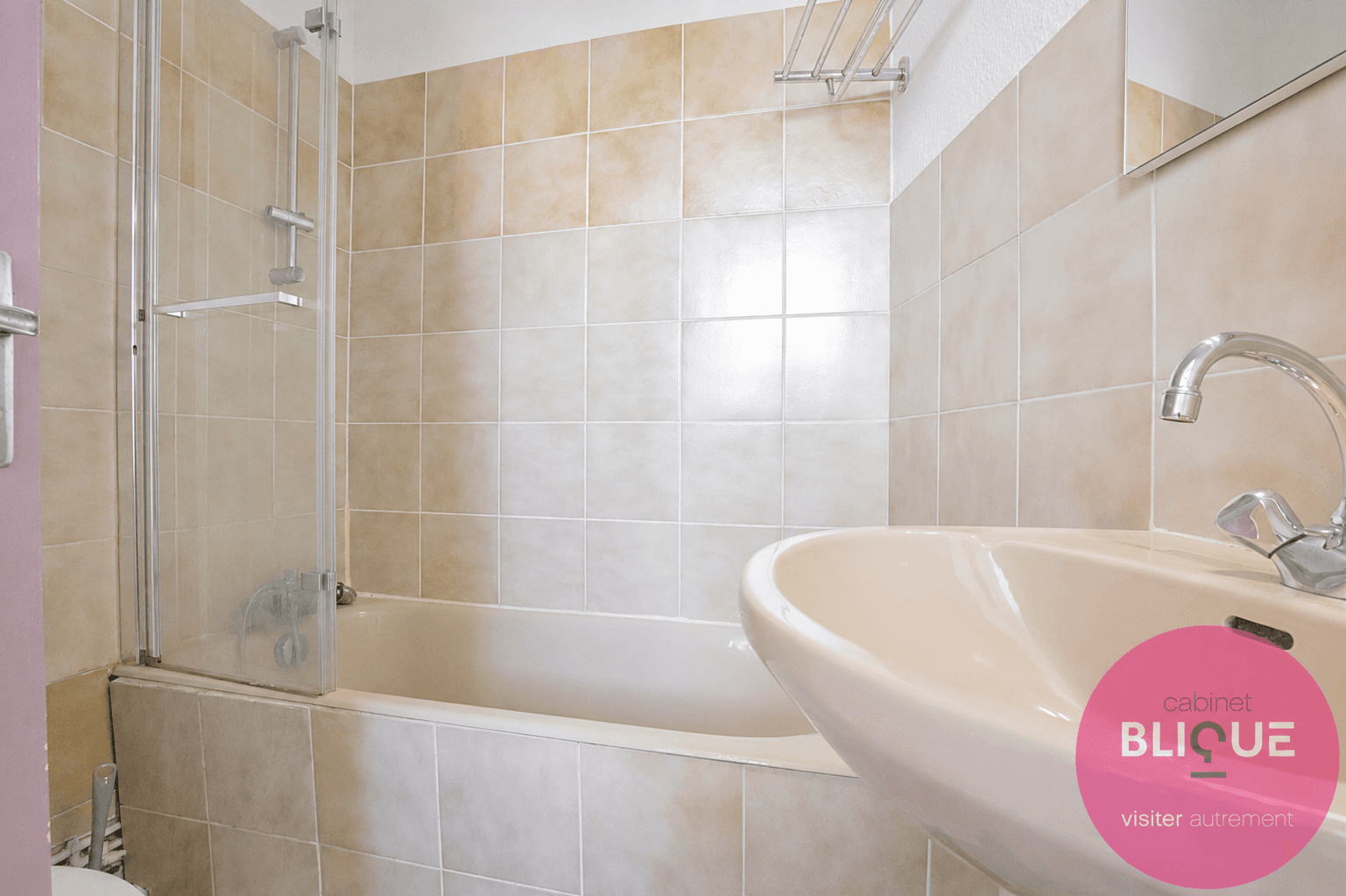 Photo 8 - COMPACT PRATIQUE EFFICACE