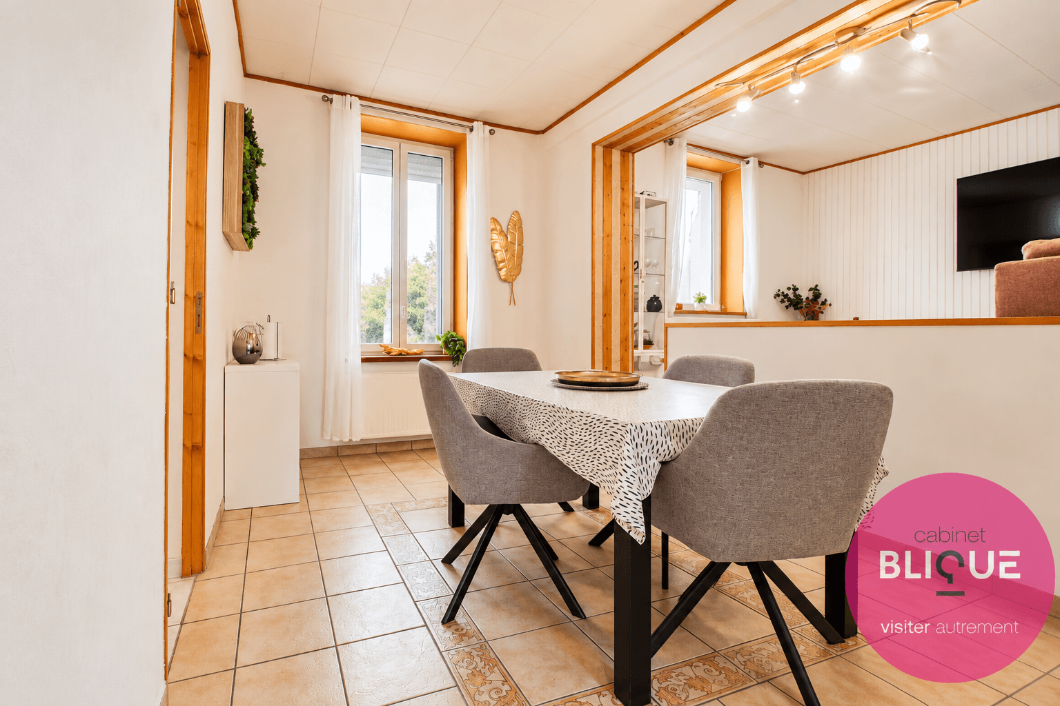 Photo 19 - UNE MAISON FAMILIALE AVEC COUR AU SOLEIL ET CAVE A VIN : ON SIGNE OU ?